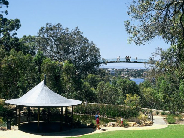 Perth_Lotterywest walkway