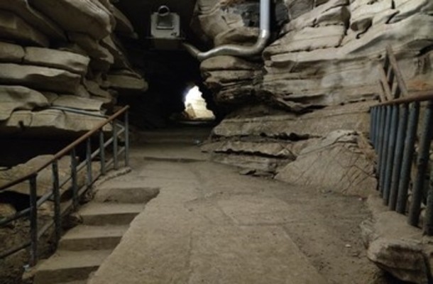 Caving In Belum Caves, Andhra Pradesh